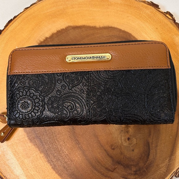 Stone Mountain Accessories Handbags - Stone Mountain Black & Cognac Tan Leather Paisley Zip Around Wallet & Checkbook